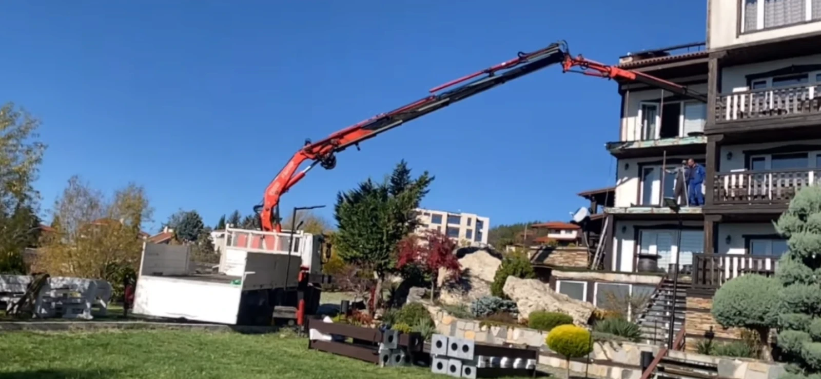 Iveco Eurotech | Mobile.bg � ����������� 12