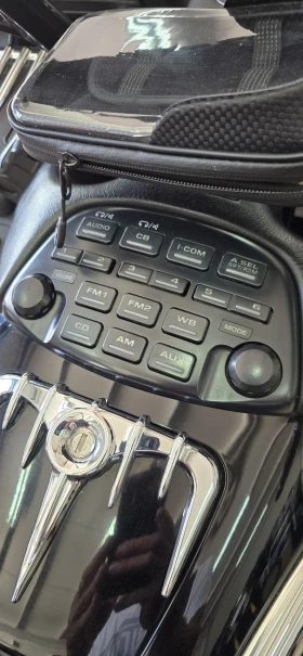 Honda Gold Wing GL 1800 Като нов ! Лизинг !, снимка 14