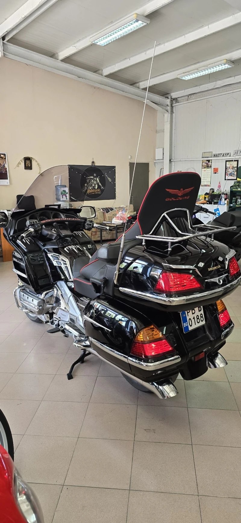 Honda Gold Wing GL 1800 Като нов ! Лизинг !, снимка 6 - Мотоциклети и мототехника - 50998958