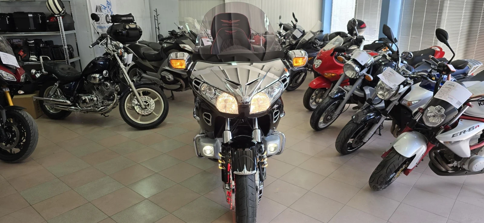 Honda Gold Wing GL 1800 Като нов ! Лизинг ! - изображение 2