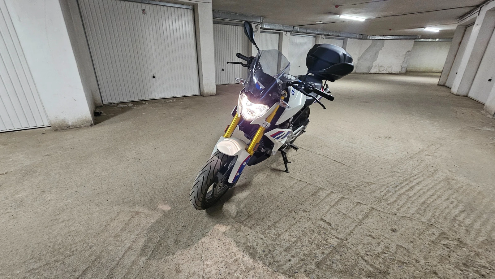 BMW G 310 R
