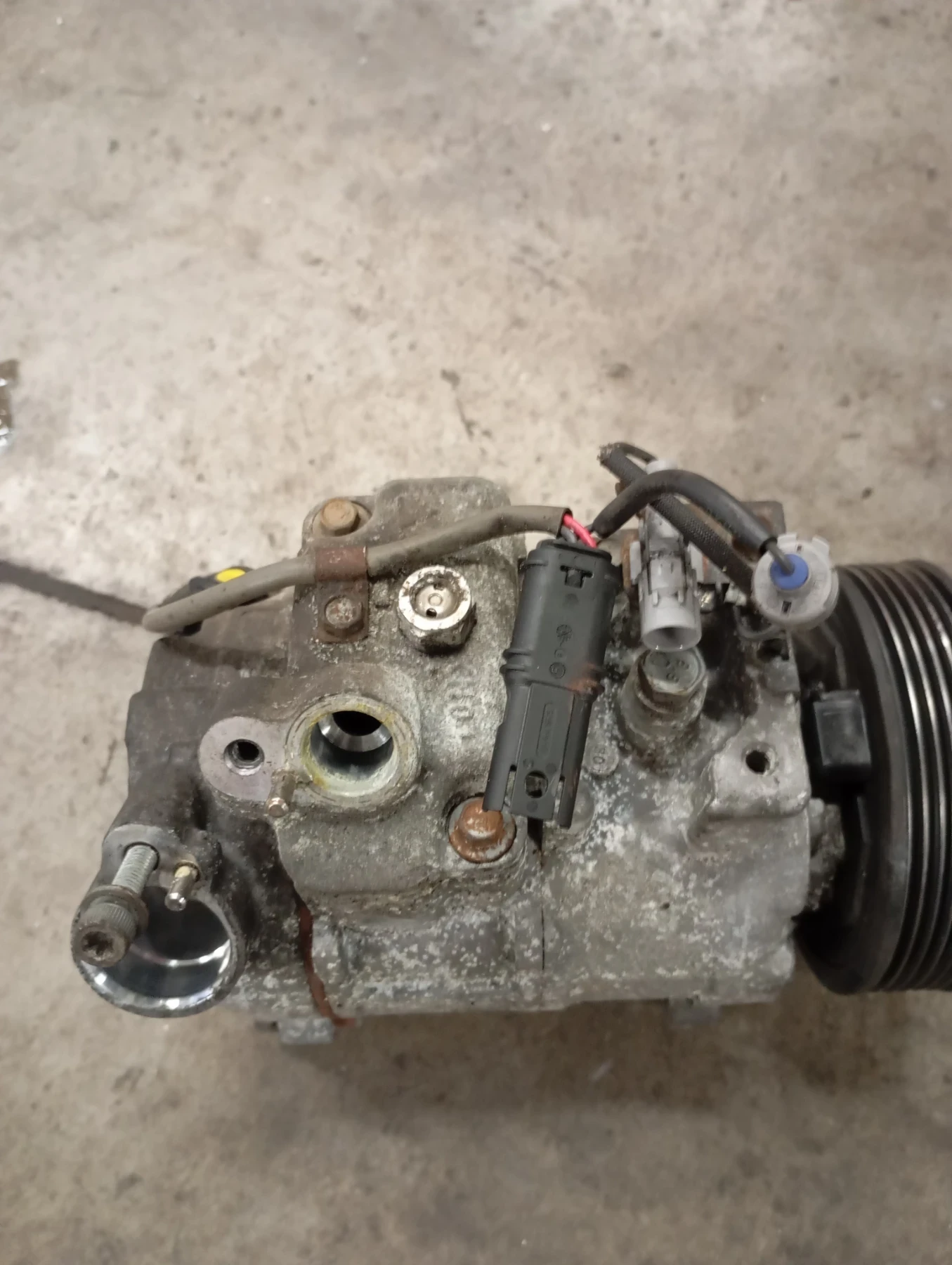 ��������� �� �������� �� ��� 320 ����� 184 �.�  | Mobile.bg � ����������� 2