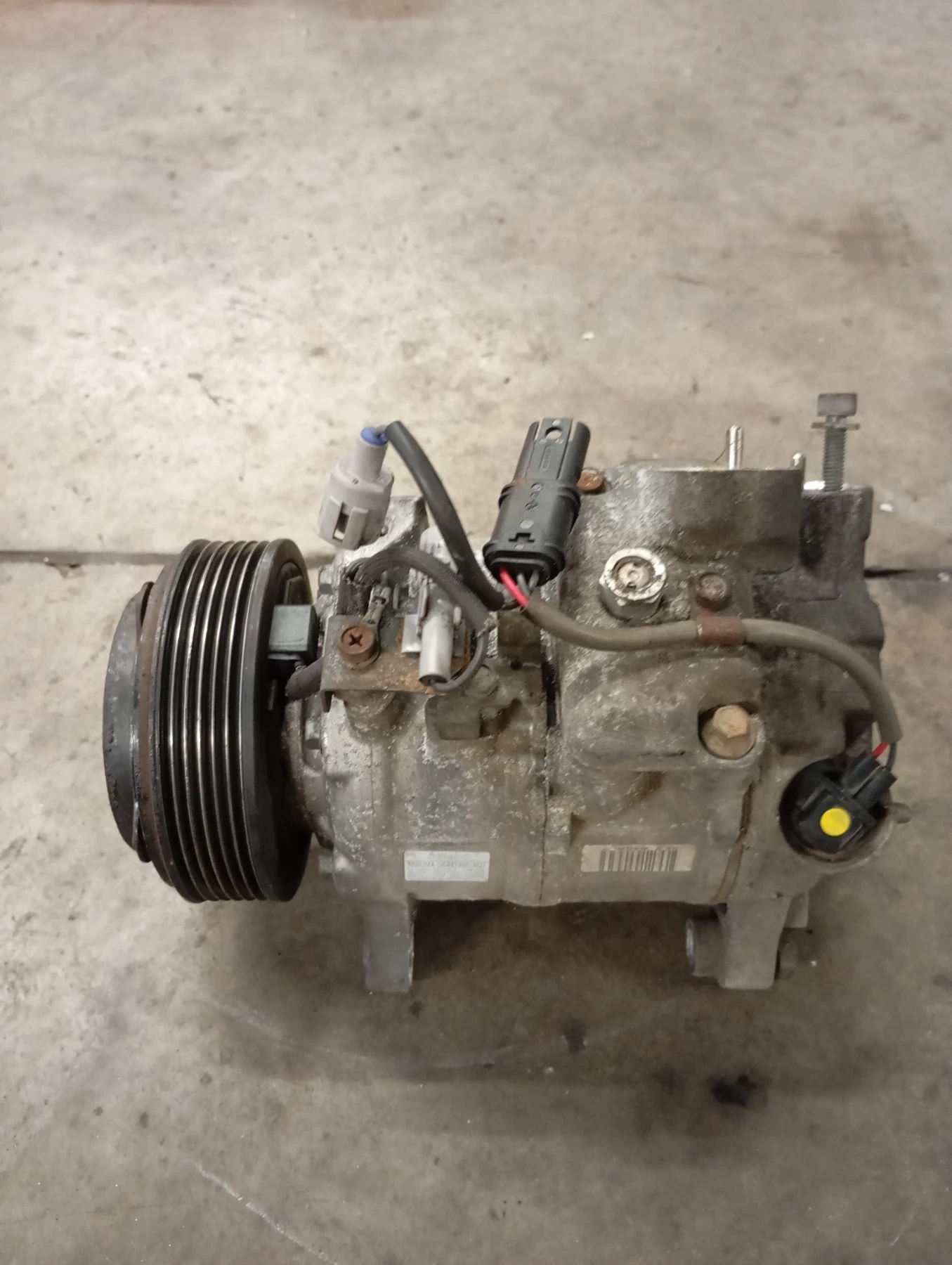 ��������� �� �������� �� ��� 320 ����� 184 �.�  | Mobile.bg � ����������� 1