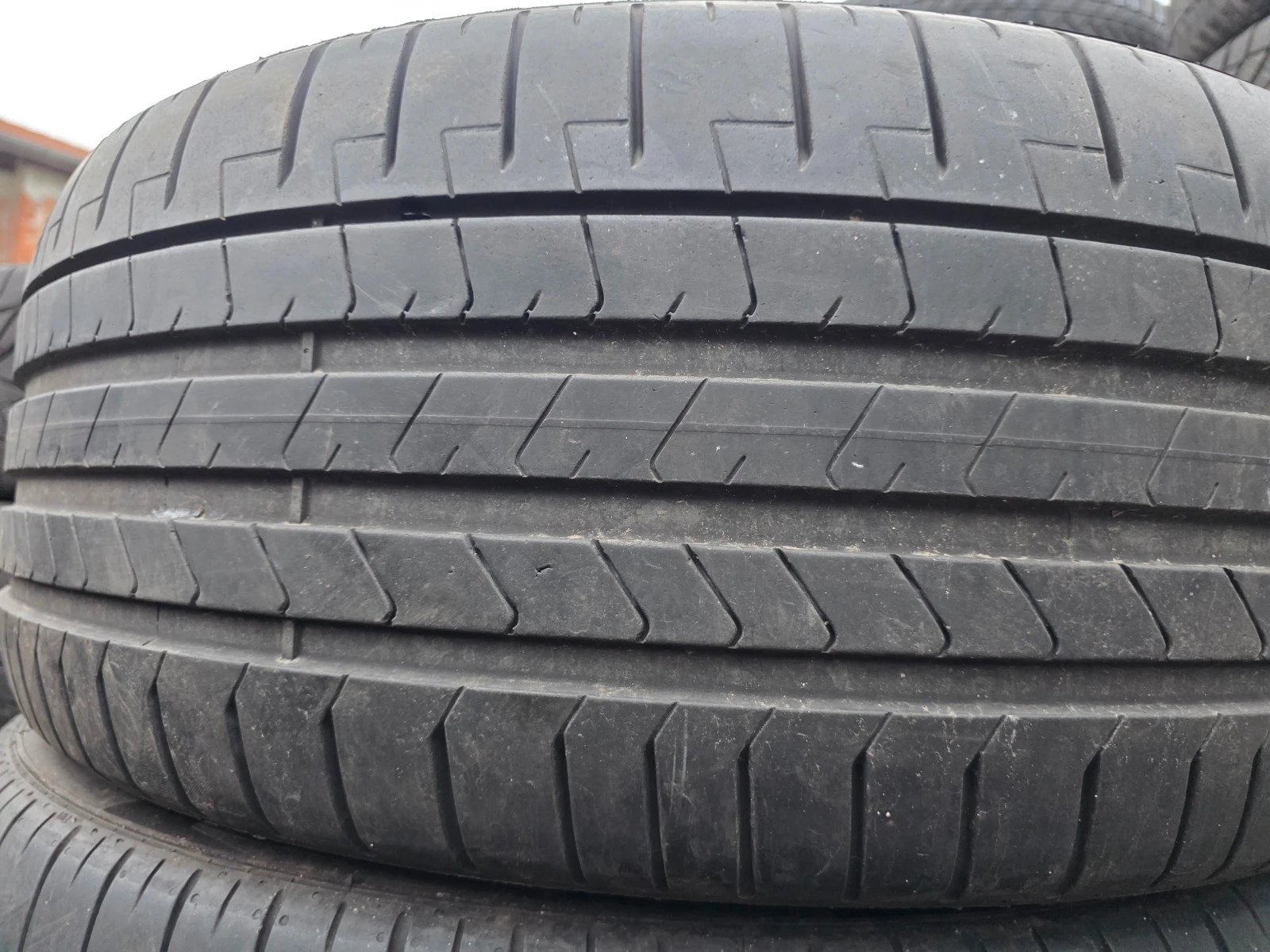 Гуми Летни 255/50R21, снимка 4 - Гуми и джанти - 53982349