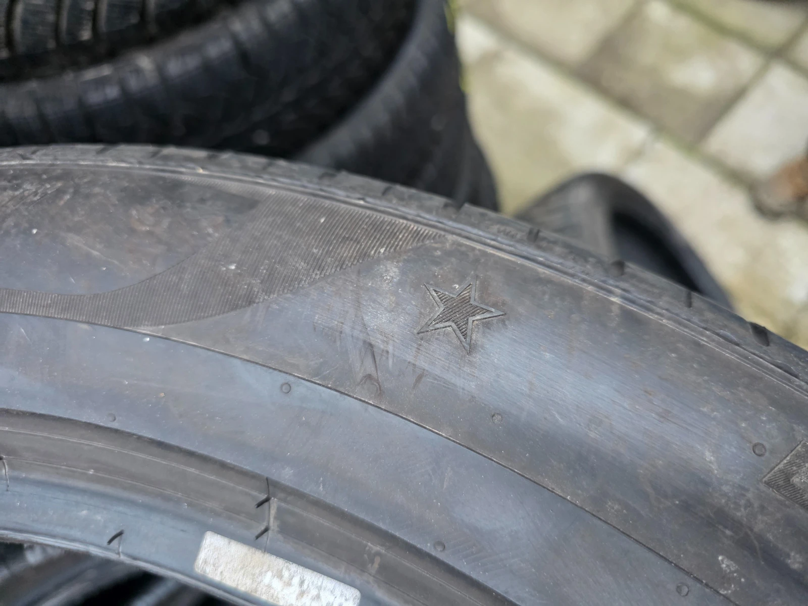 Гуми Летни 255/50R21, снимка 9 - Гуми и джанти - 53982349