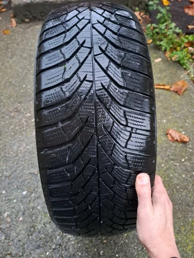 Гуми Зимни 205/55R16, снимка 2 - Гуми и джанти - 52383105