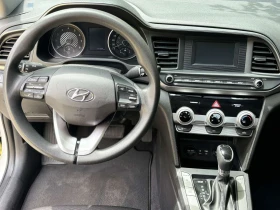 Hyundai Elantra 2.0, снимка 6