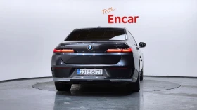 BMW 740 sDrive* РЕЛАКС* ТЕЛЕВИЗОР* МАСАЖИ* АВТОКРЕДИТ, снимка 4