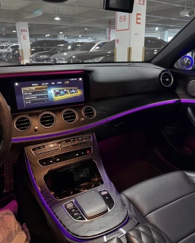 Mercedes-Benz E 220 D 4MATIC E53 AMG пакет, снимка 11