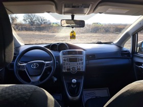 Toyota Corolla verso, снимка 5 - Автомобили и джипове - 44176071
