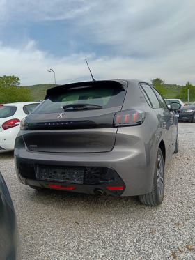     Peugeot 208 Full Digital
