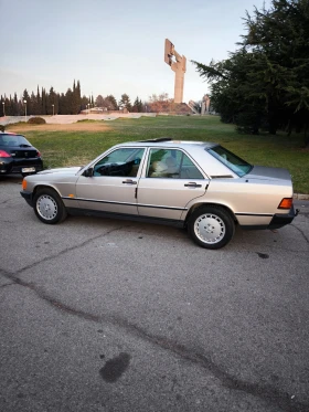 Mercedes-Benz 190, снимка 8