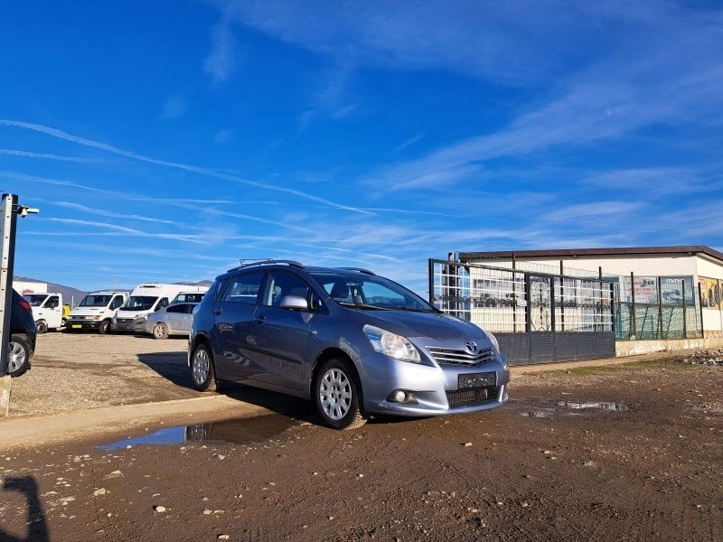 Toyota Verso, снимка 2 - Автомобили и джипове - 44176071