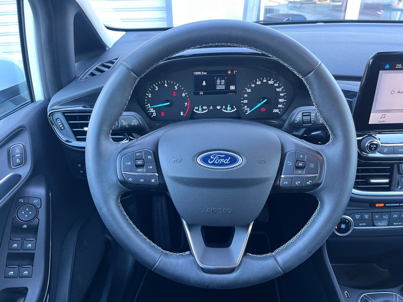 Ford Fiesta 1.0i Hybrid / Titanium , снимка 11 - Автомобили и джипове - 46355956