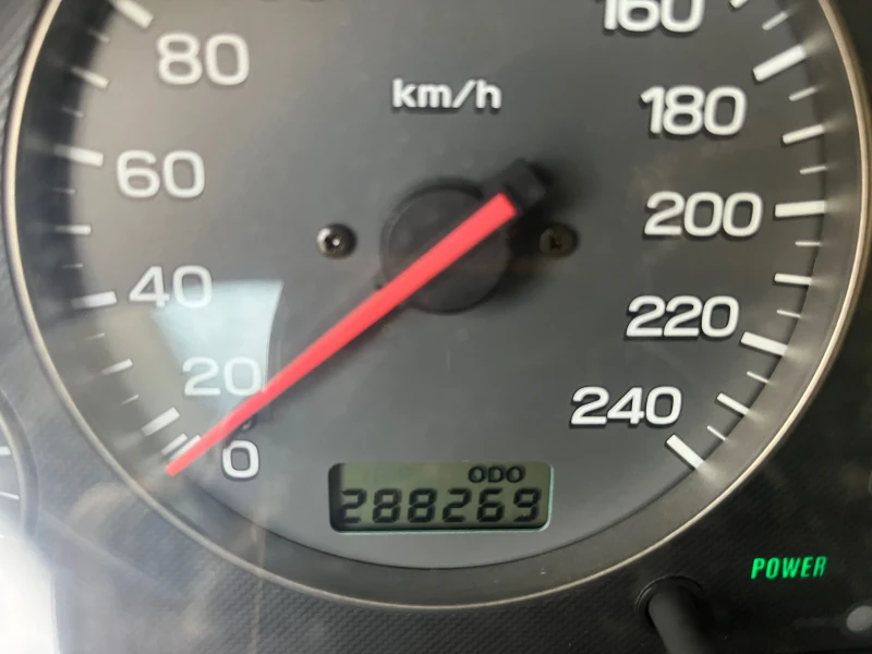 Subaru Outback H6 3.0 Швейцария Регистриран, снимка 10 - Автомобили и джипове - 46192422