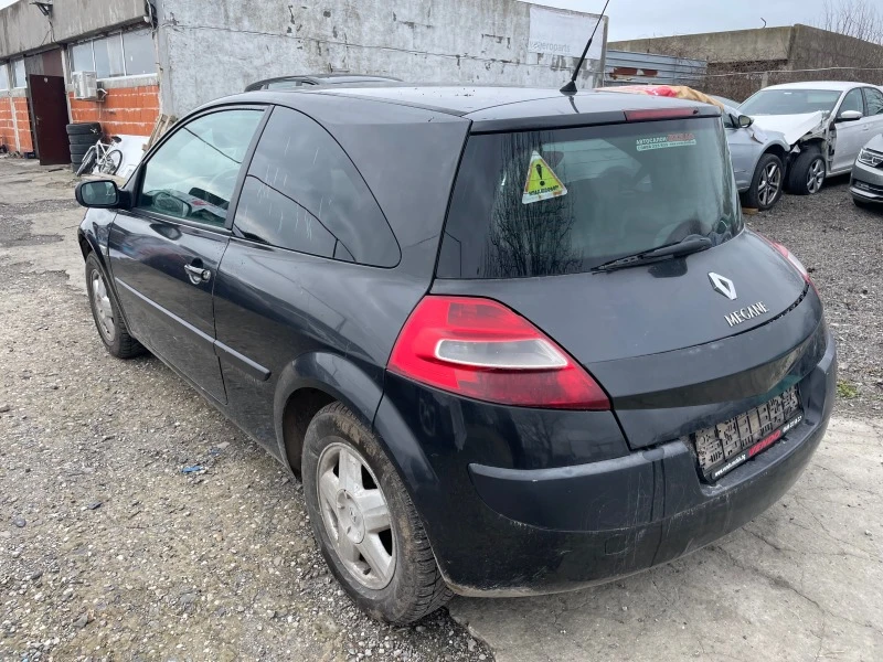 Renault Megane 1.5, снимка 4 - Автомобили и джипове - 44807301