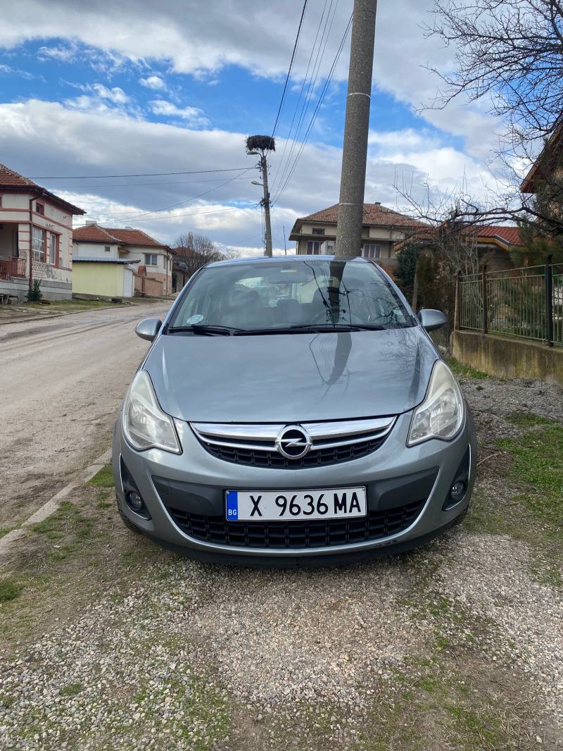 Opel Corsa, снимка 1 - Автомобили и джипове - 46095957