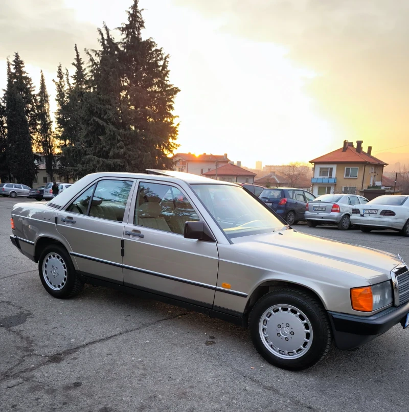 Mercedes-Benz 190, снимка 4 - Автомобили и джипове - 48540630