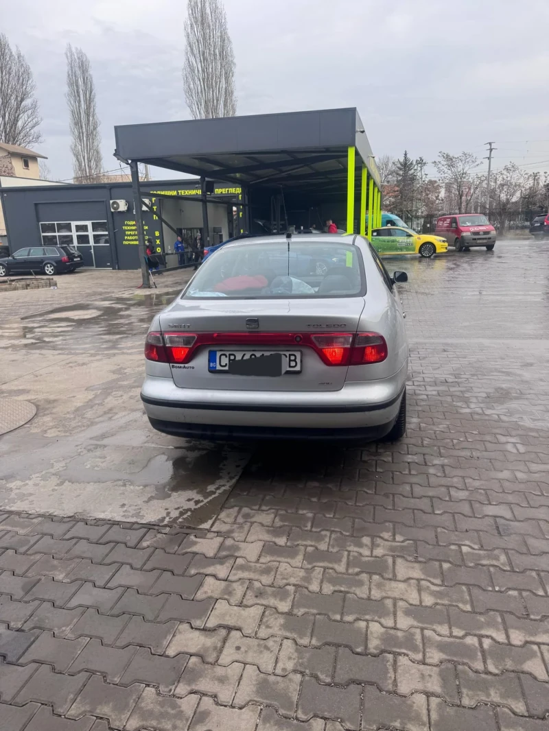 Seat Toledo 1.8 газов инжекцион, снимка 3 - Автомобили и джипове - 48899264