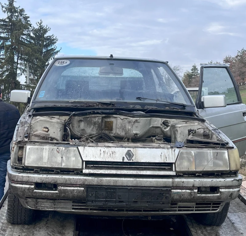 Renault 11 Turbo, снимка 4 - Автомобили и джипове - 49607912