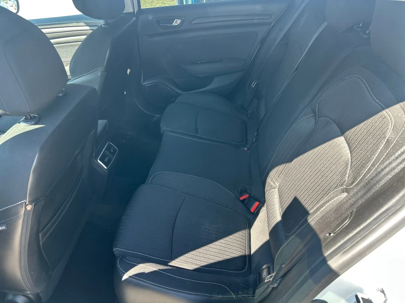 Renault Megane DCI AUTO EURO6B, снимка 10 - Автомобили и джипове - 50606235