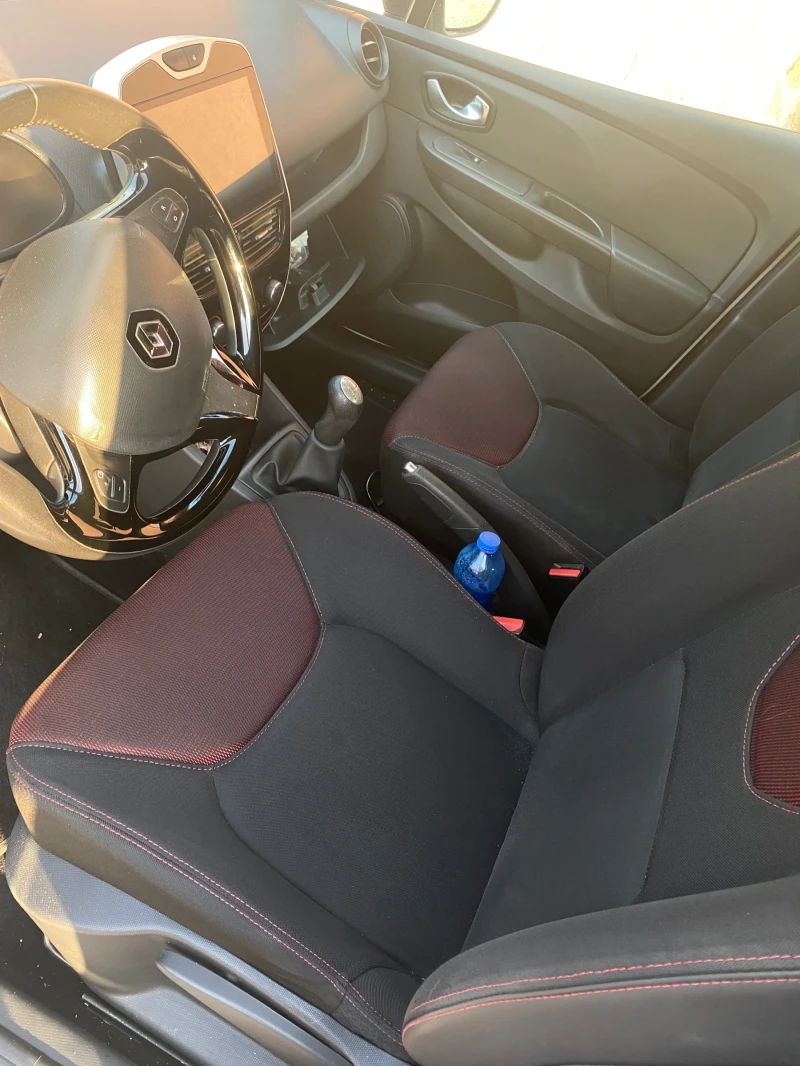 Renault Clio 1.5 dci, снимка 8 - Автомобили и джипове - 52540795