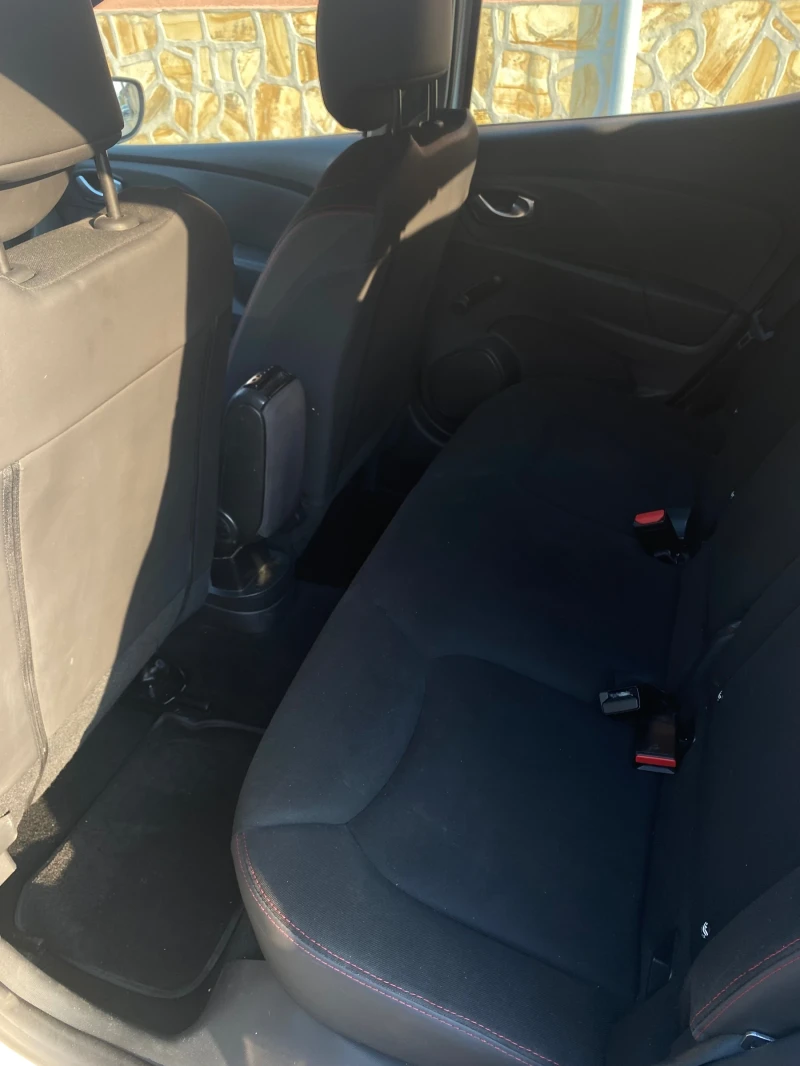 Renault Clio 1.5 dci, снимка 7 - Автомобили и джипове - 52540795