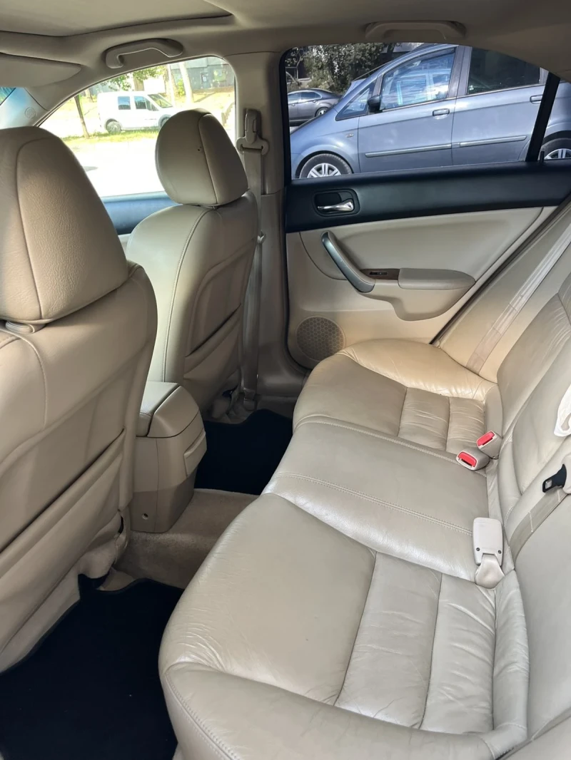 Honda Accord Facelift , снимка 10 - Автомобили и джипове - 52101729