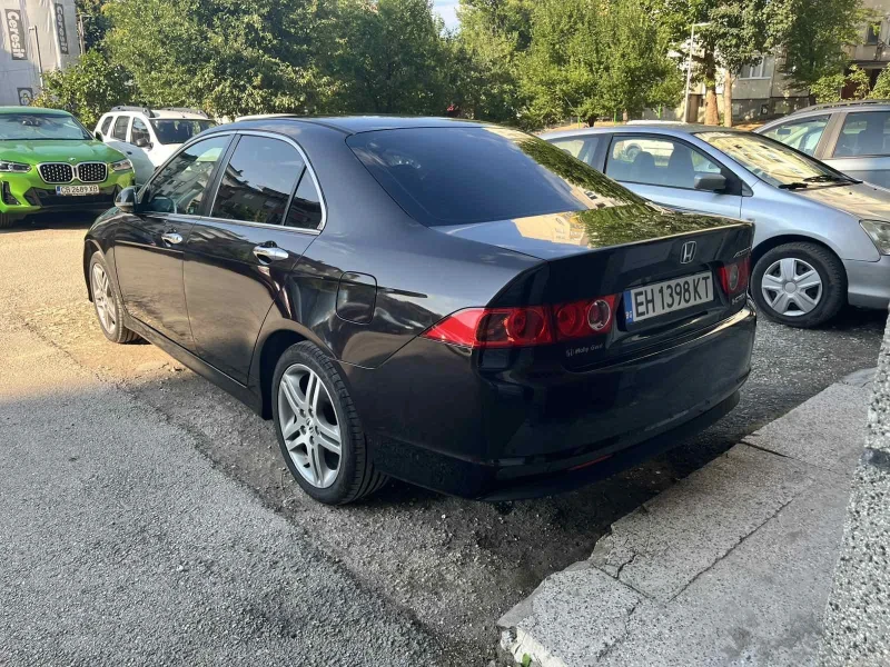 Honda Accord Facelift , снимка 2 - Автомобили и джипове - 52101729
