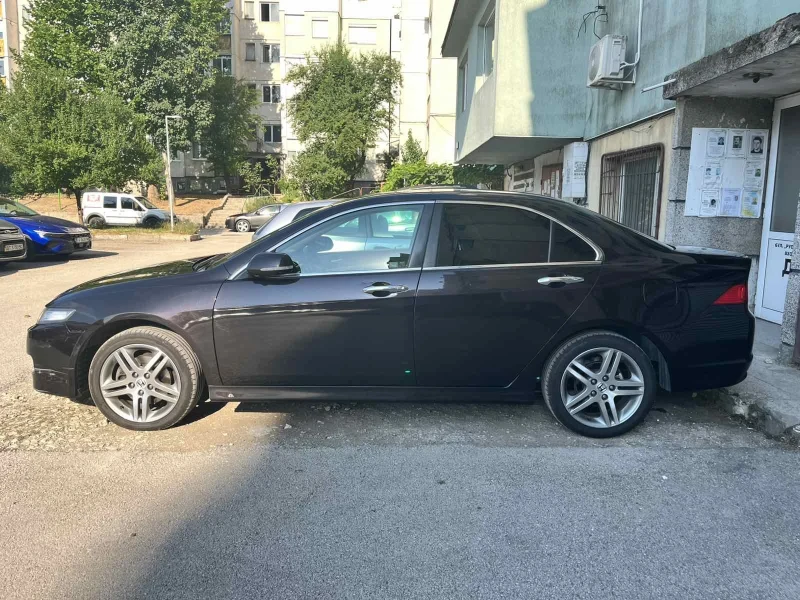 Honda Accord Facelift , снимка 7 - Автомобили и джипове - 52101729