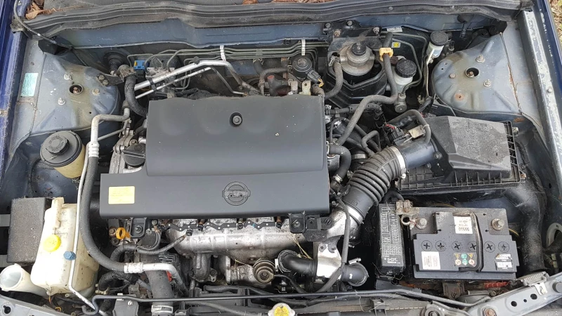 Nissan Almera 2.2 DCI/1.8 16V, снимка 5 - Автомобили и джипове - 52925517