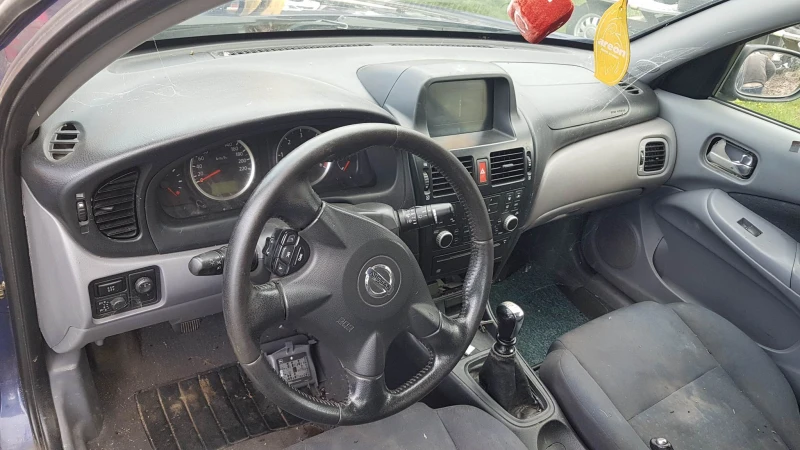 Nissan Almera 2.2 DCI/1.8 16V, снимка 6 - Автомобили и джипове - 52925517