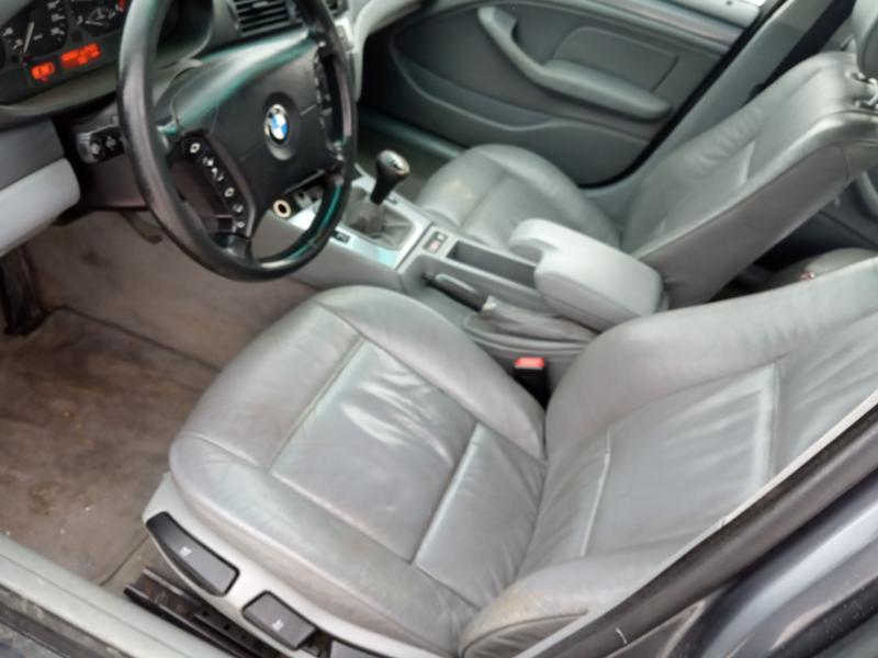 BMW 320 2.0D , снимка 6 - Автомобили и джипове - 24061606