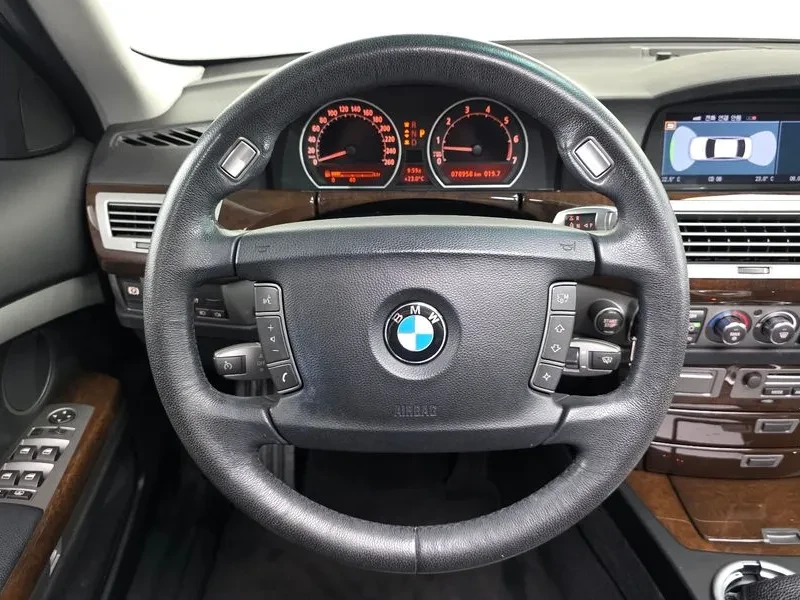BMW 740 Li - САМО 30% АВАНС, снимка 12 - Автомобили и джипове - 56027962