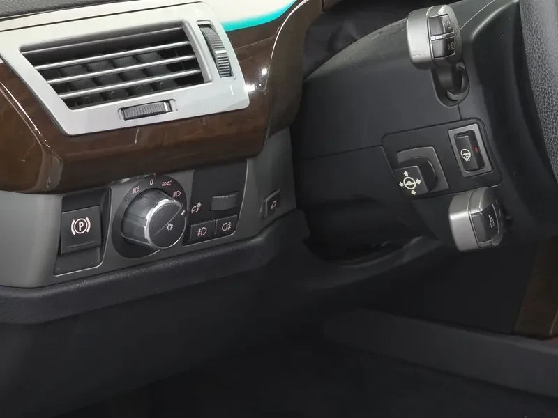 BMW 740 Li - САМО 30% АВАНС, снимка 14 - Автомобили и джипове - 56027962