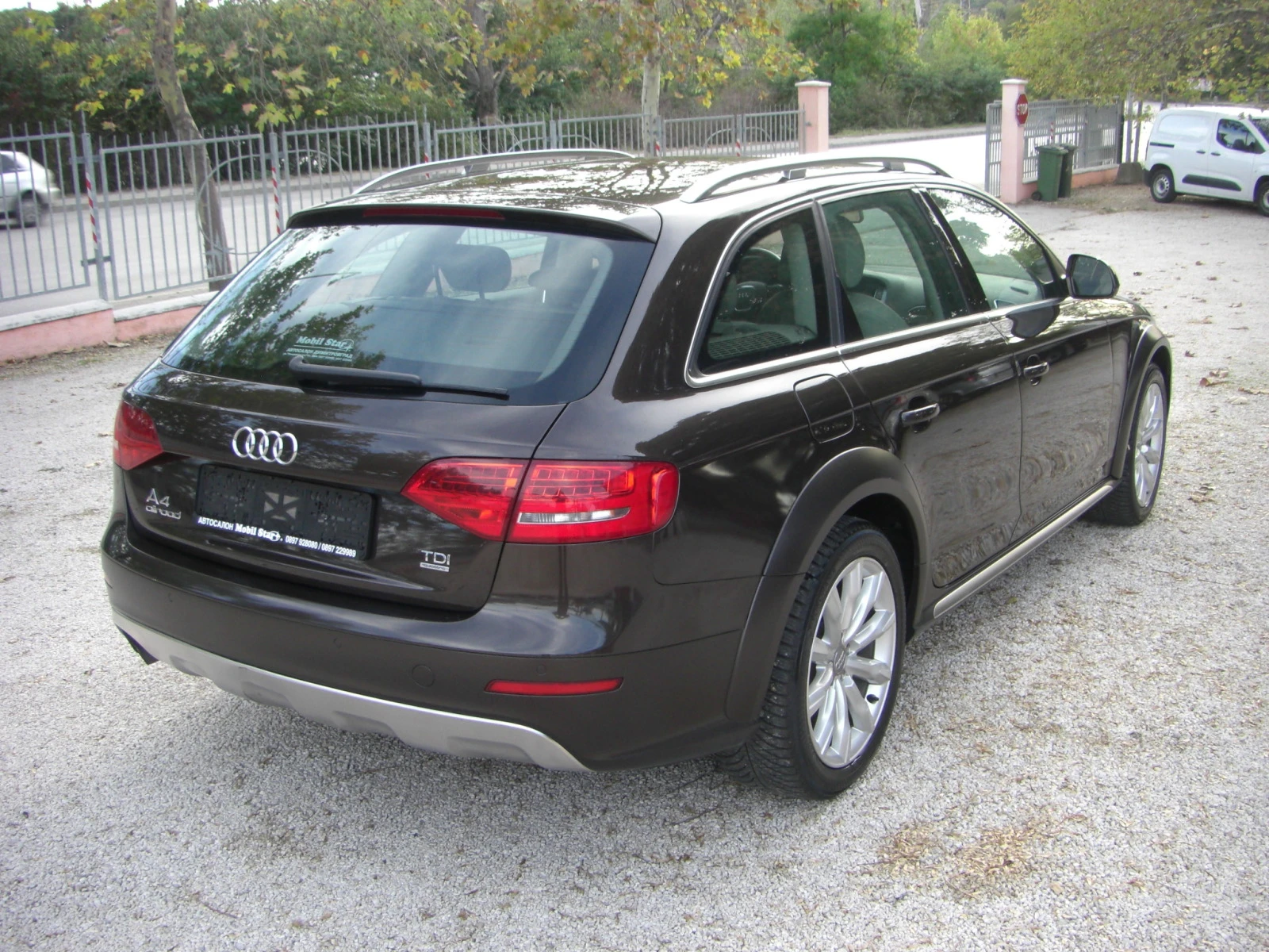 Audi A4 Allroad 2.0TDI 4X4 B&O - изображение 5