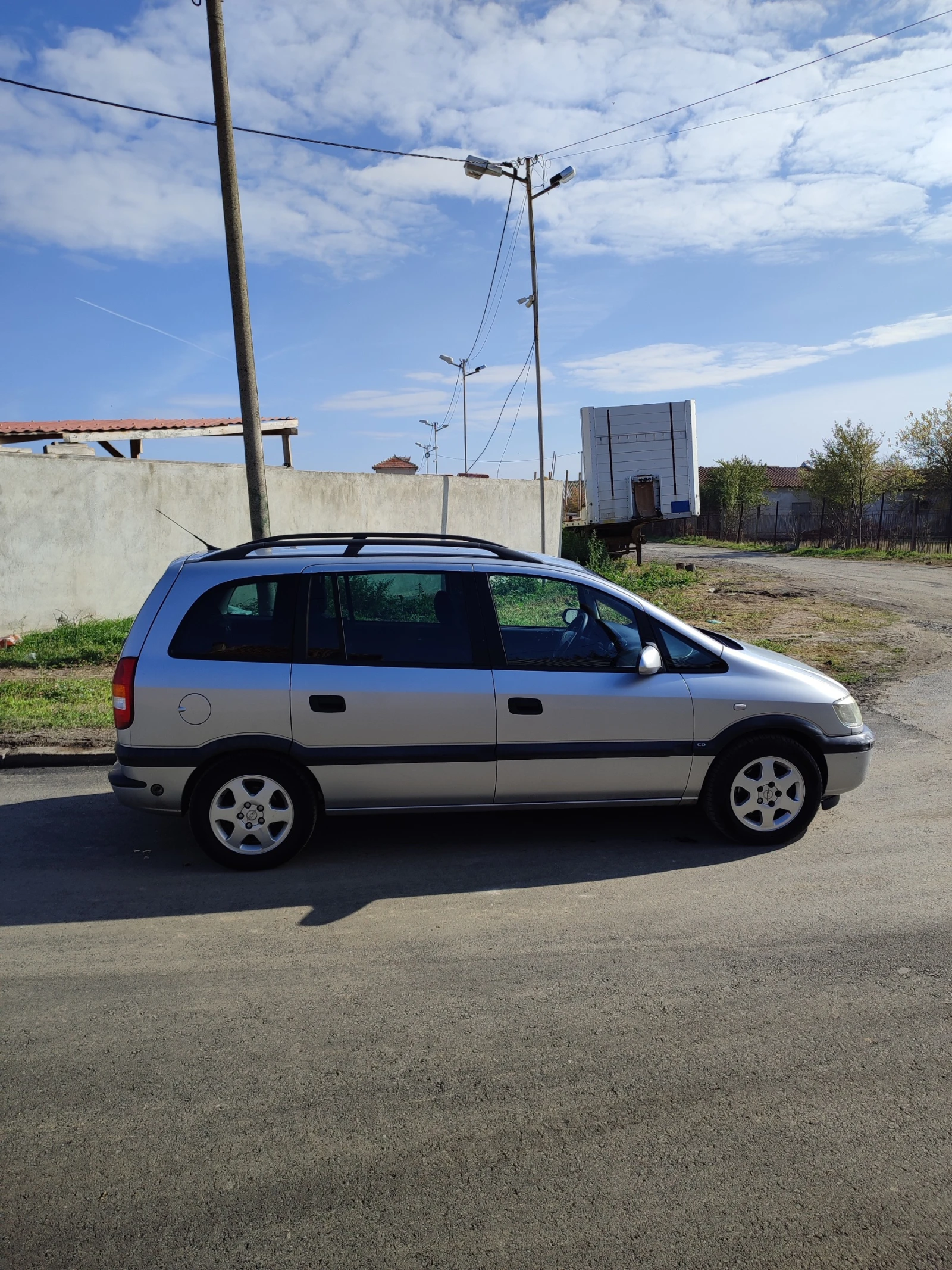 Opel Zafira A - изображение 3