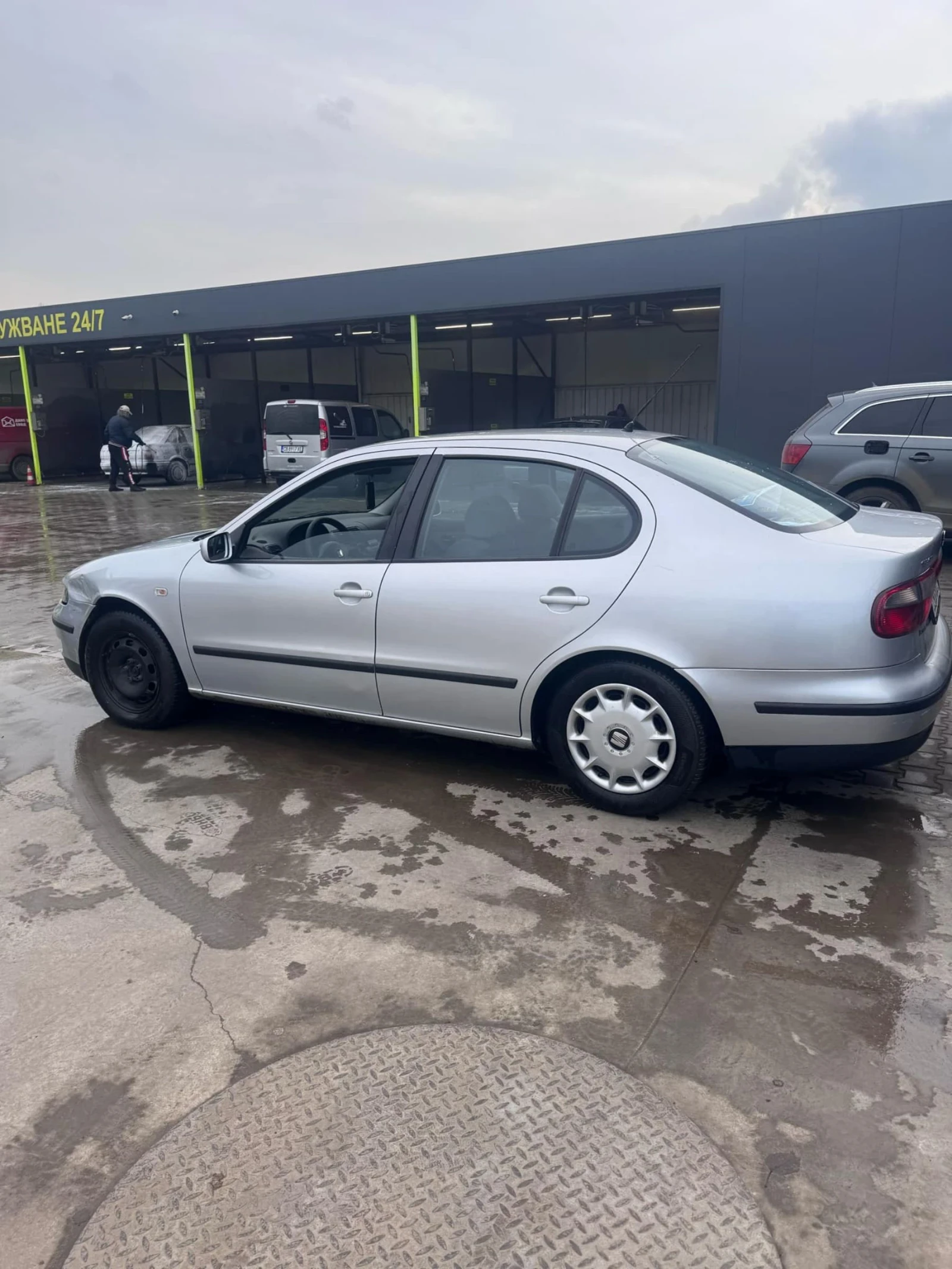 Seat Toledo 1.8!!  газов инжекцион !! Работещ климатик! - изображение 3