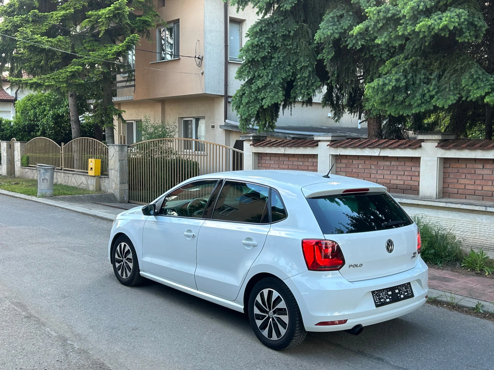 VW Polo 1, 4 TDI 90K - изображение 6