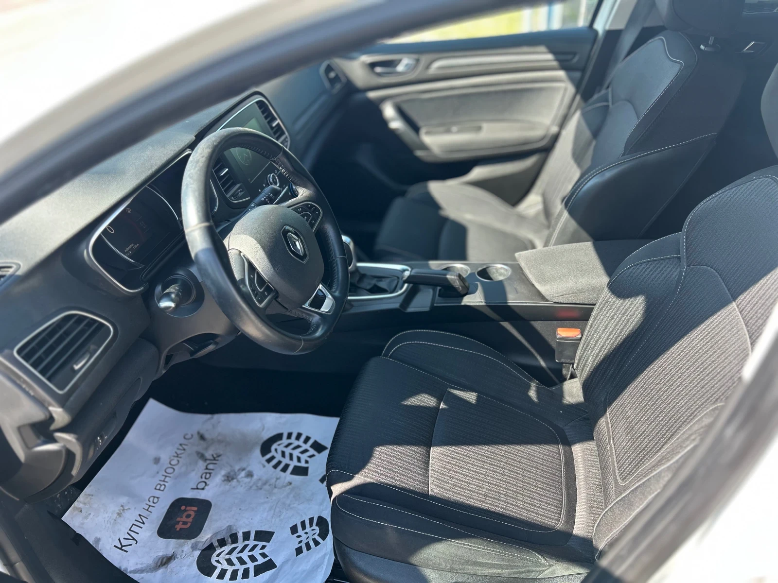 Renault Megane DCI AUTO EURO6B - изображение 9