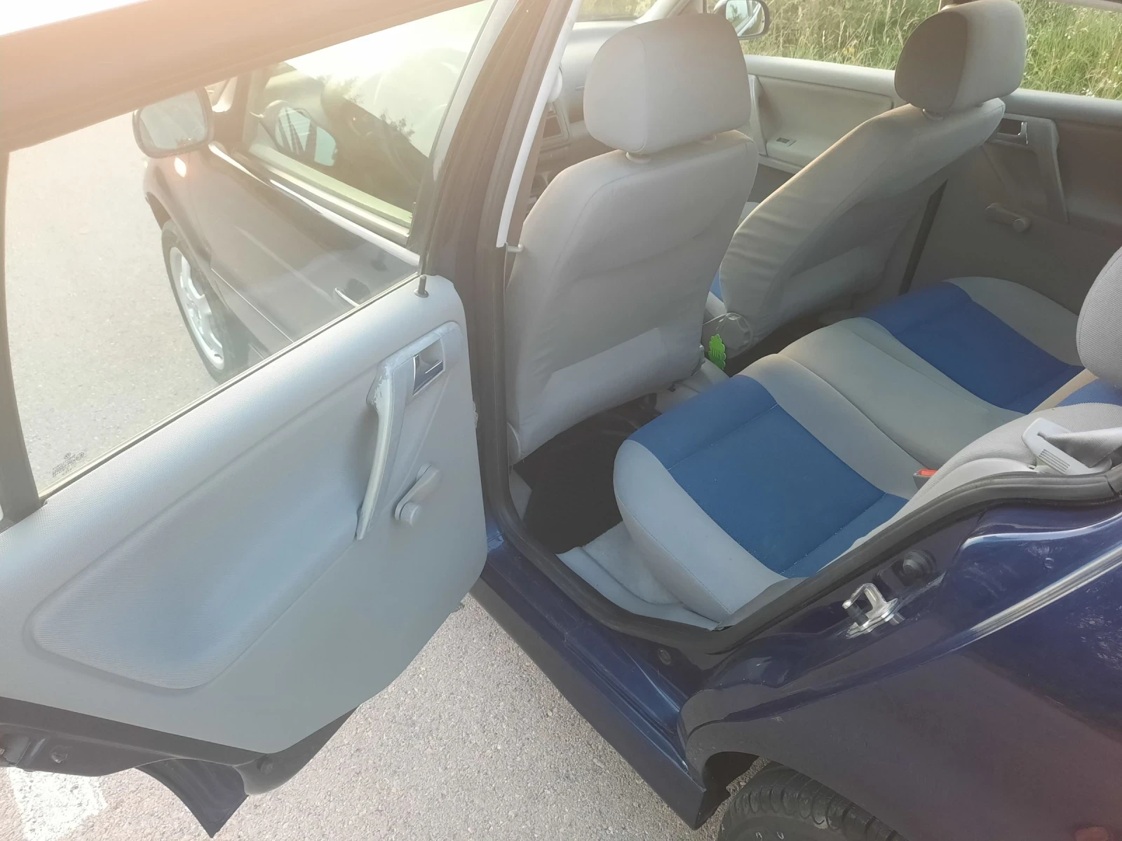 VW Polo 1.4 16v 75hp 2001 - изображение 10