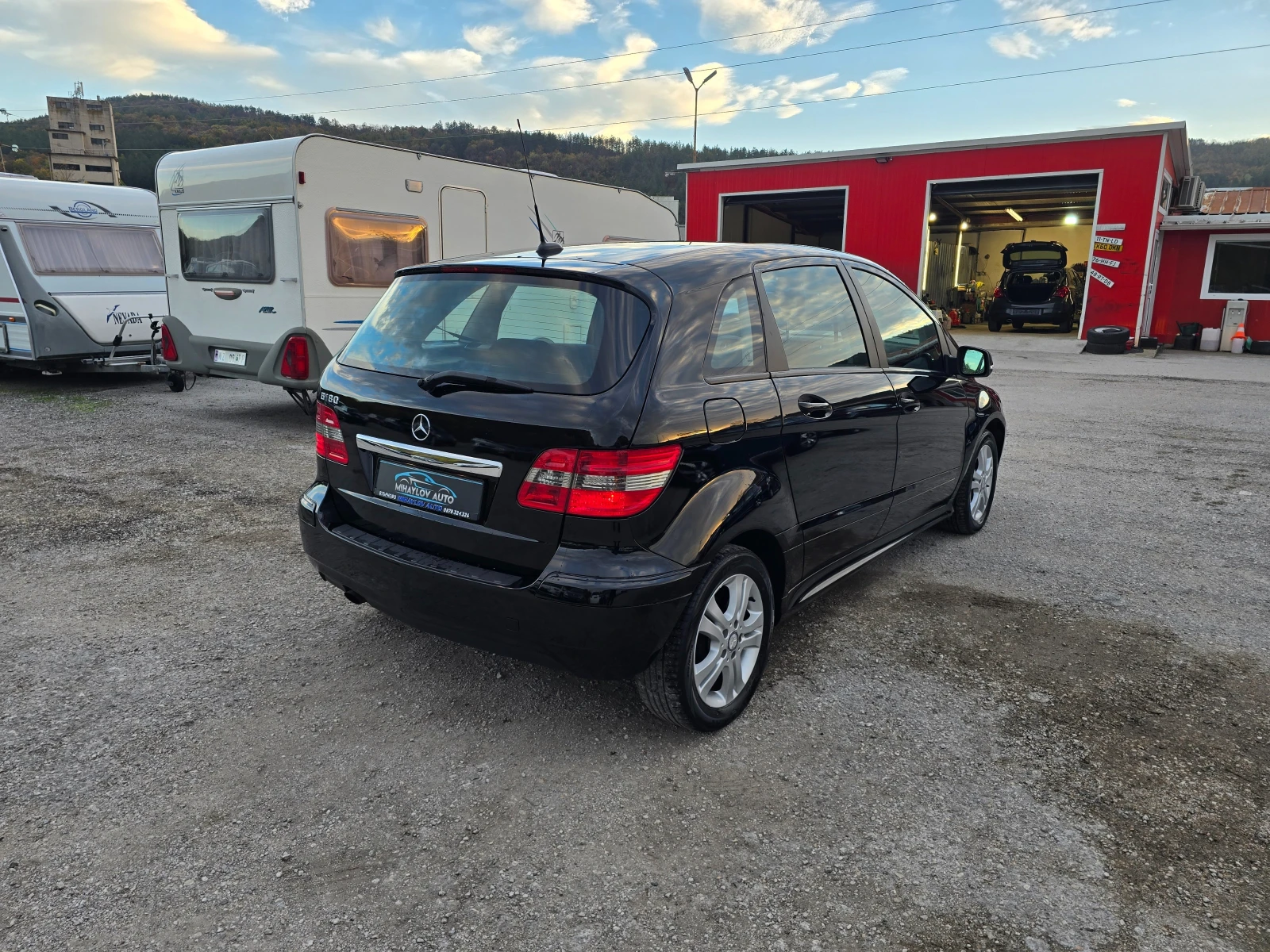 Mercedes-Benz B 180 1.7i  - изображение 3