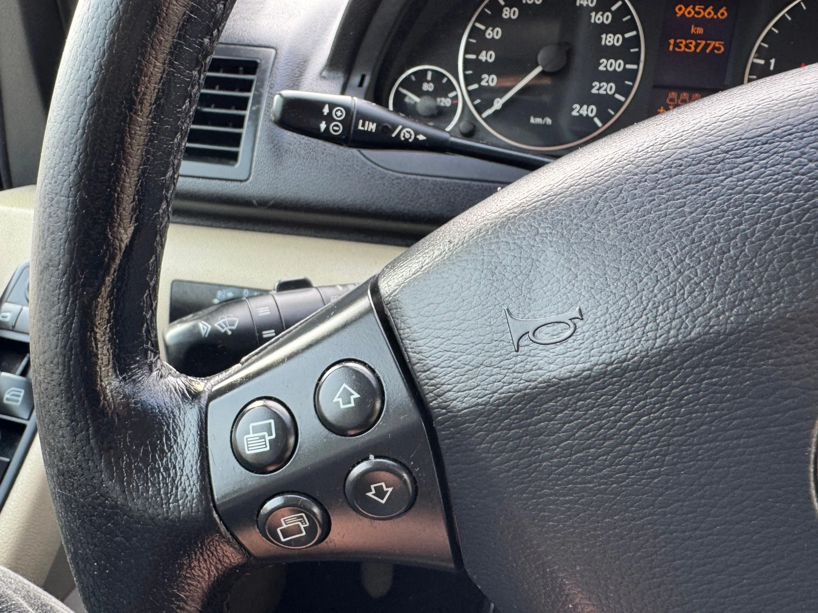 Mercedes-Benz A 180  | Mobile.bg   16