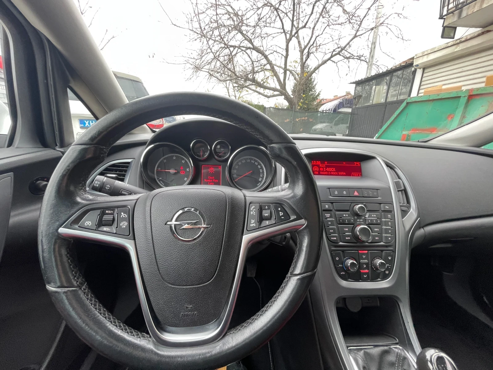 Opel Astra, снимка 12 - Автомобили и джипове - 53892363