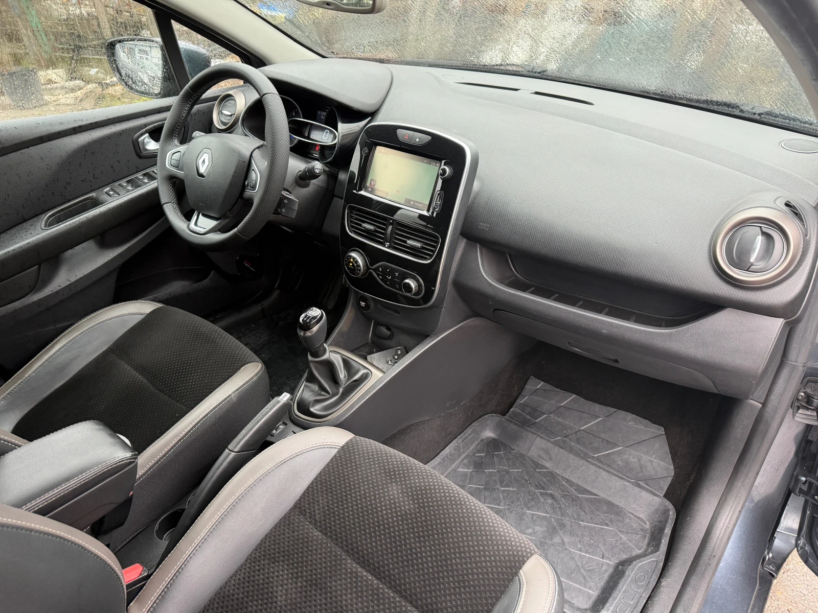 Renault Clio 1.5DCI-ENERGY-FULL LED-NAVI-CAMERA, снимка 14 - Автомобили и джипове - 53948332