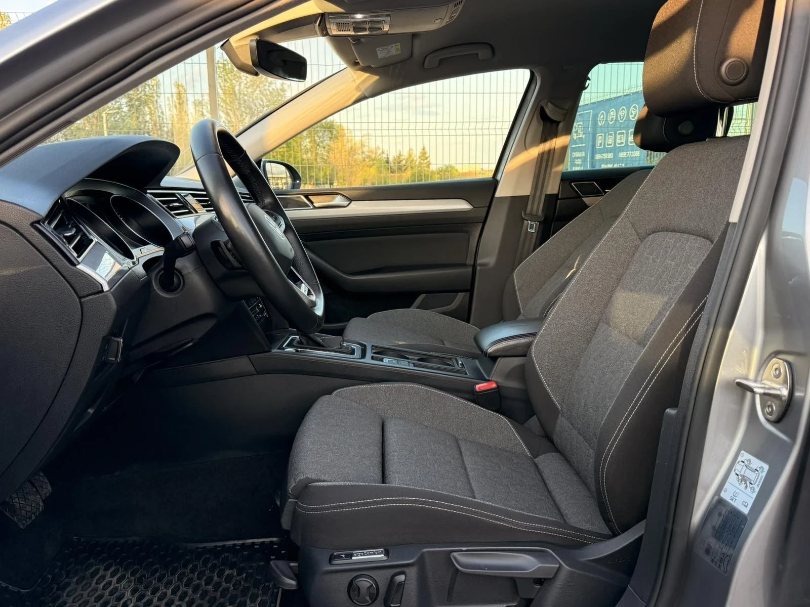 VW Passat Нов внос от Германия* 4motion* Distronik* , снимка 8 - Автомобили и джипове - 54470309