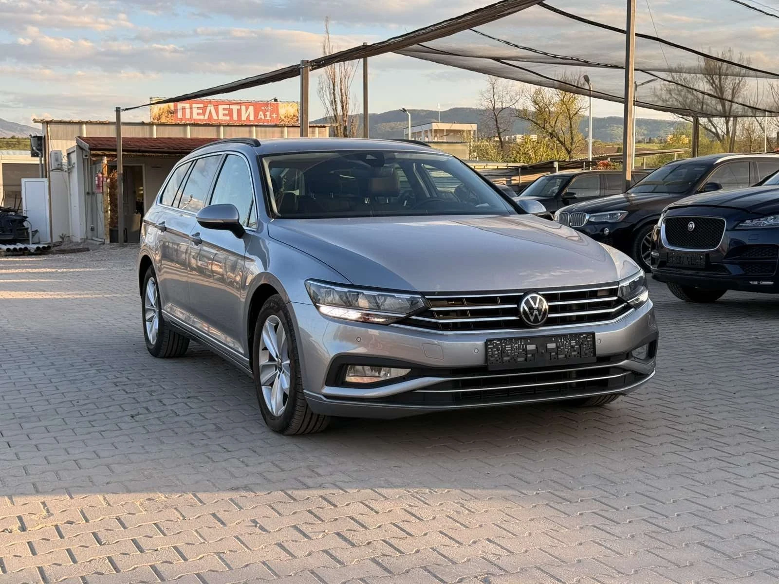 VW Passat Нов внос от Германия* 4motion* Distronik* , снимка 3 - Автомобили и джипове - 54470309