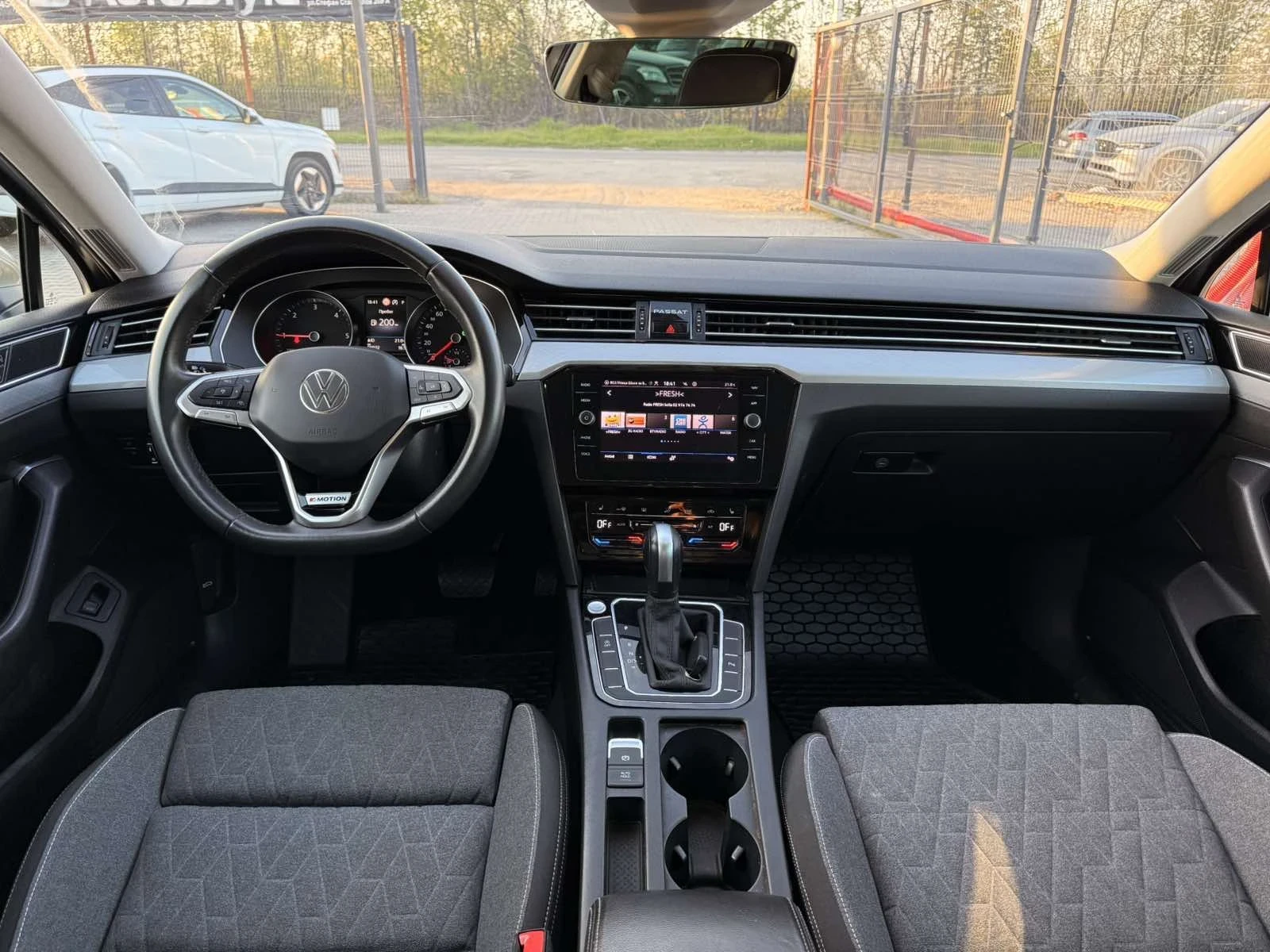 VW Passat Нов внос от Германия* 4motion* Distronik* , снимка 9 - Автомобили и джипове - 54470309