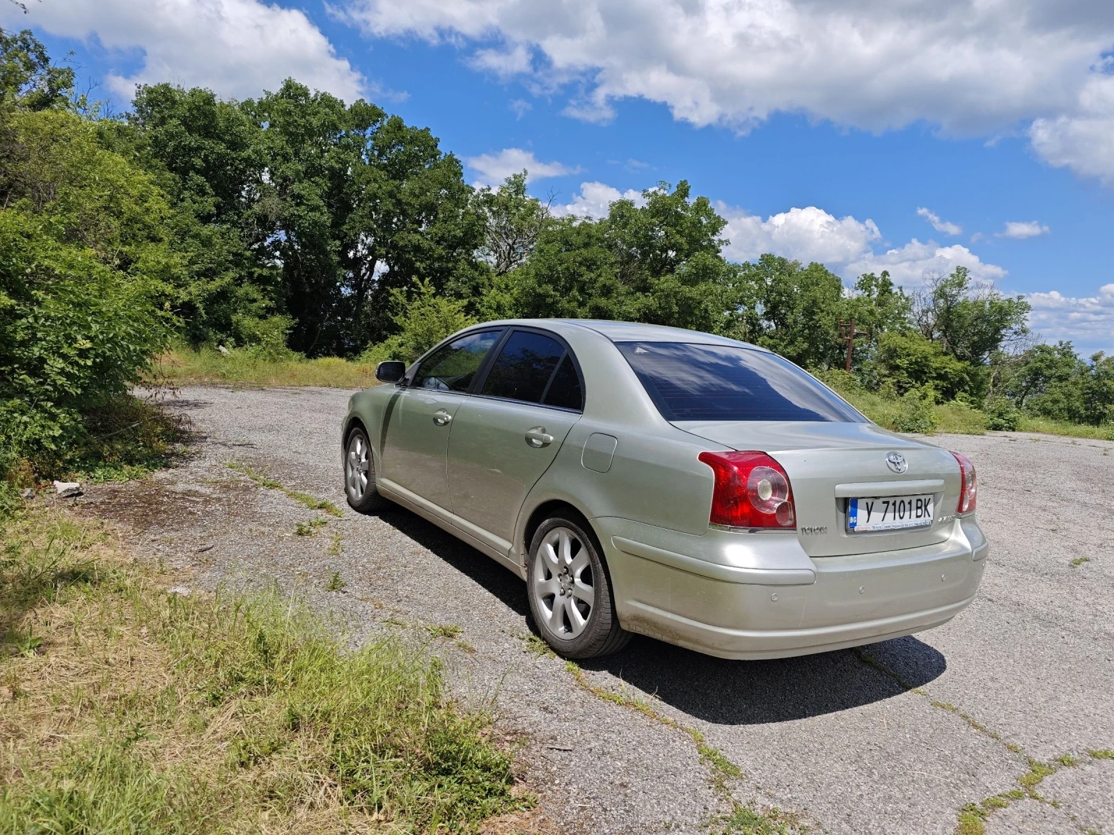Toyota Avensis 1.8 facelift , снимка 8 - Автомобили и джипове - 54803395