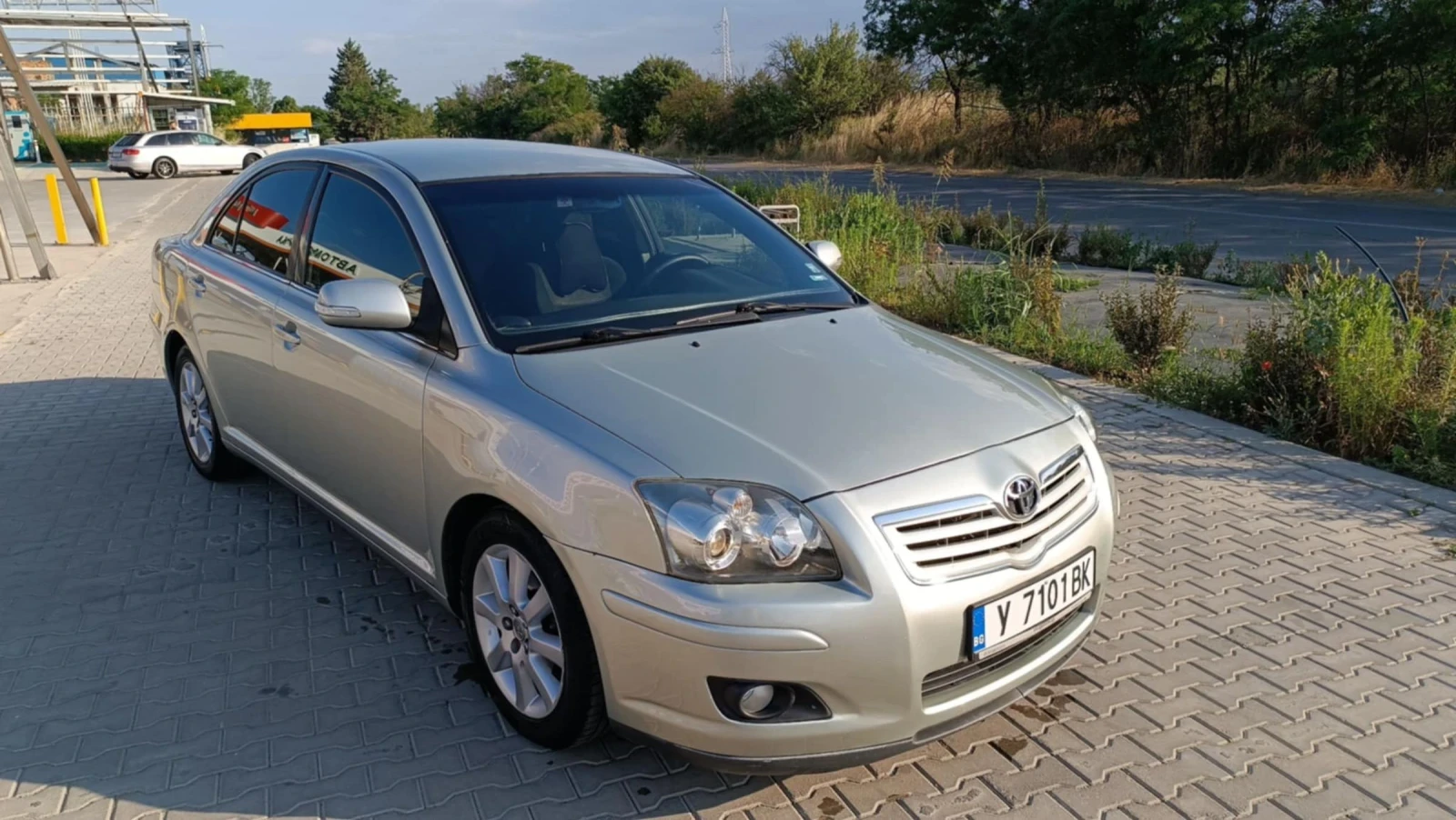 Toyota Avensis 1.8 facelift , снимка 4 - Автомобили и джипове - 54803395